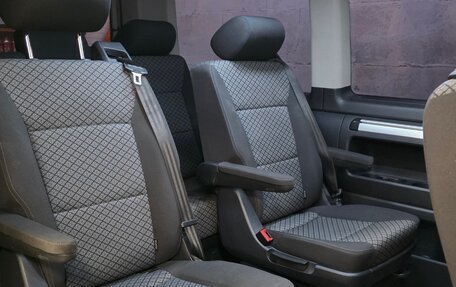 Volkswagen Multivan T6 рестайлинг, 2021 год, 6 000 000 рублей, 11 фотография