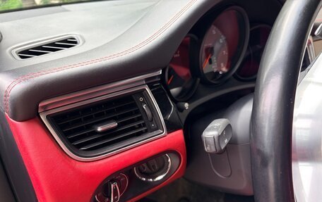 Porsche Macan I рестайлинг, 2014 год, 2 600 000 рублей, 28 фотография
