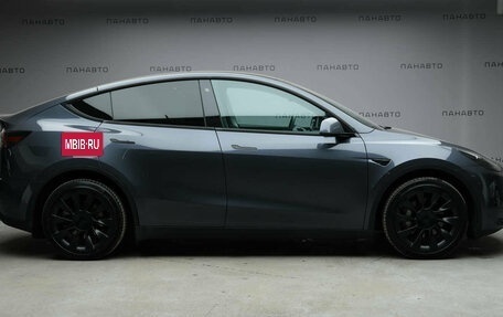 Tesla Model Y I, 2021 год, 3 997 000 рублей, 3 фотография