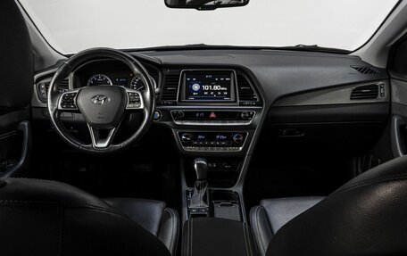 Hyundai Sonata VII, 2019 год, 2 065 000 рублей, 19 фотография