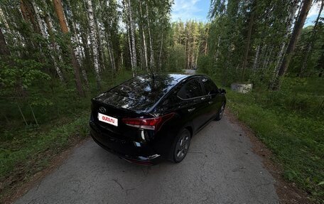 Hyundai Solaris II рестайлинг, 2021 год, 1 790 000 рублей, 3 фотография