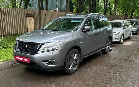 Nissan Pathfinder, 2014 год, 1 930 000 рублей, 1 фотография