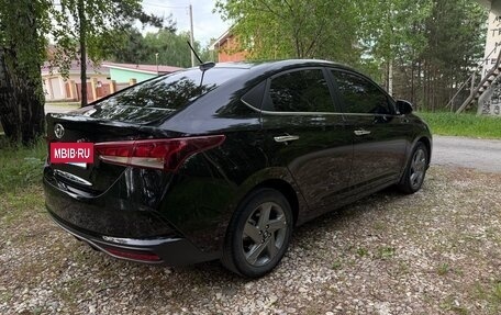 Hyundai Solaris II рестайлинг, 2021 год, 1 790 000 рублей, 10 фотография