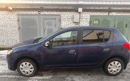 Renault Sandero II рестайлинг, 2014 год, 590 000 рублей, 3 фотография