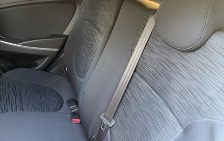 Hyundai Solaris II рестайлинг, 2016 год, 1 100 000 рублей, 3 фотография