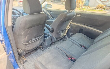 Toyota Corolla Verso I, 2006 год, 670 000 рублей, 10 фотография