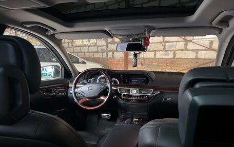 Mercedes-Benz S-Класс, 2011 год, 2 800 000 рублей, 14 фотография