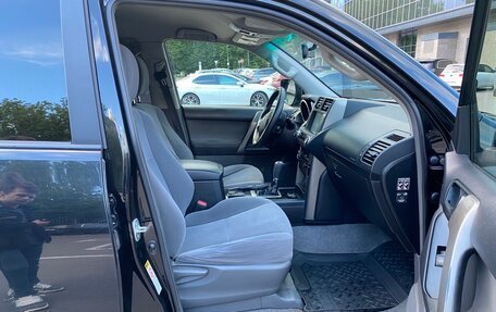 Toyota Land Cruiser Prado 150 рестайлинг 2, 2010 год, 2 100 000 рублей, 13 фотография