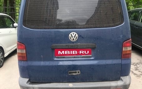 Volkswagen Transporter T5 рестайлинг, 2004 год, 700 000 рублей, 3 фотография