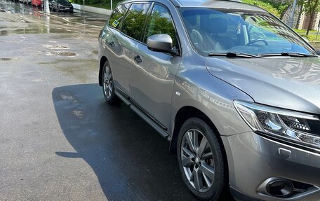 Nissan Pathfinder, 2014 год, 1 930 000 рублей, 10 фотография