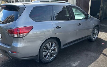 Nissan Pathfinder, 2014 год, 1 930 000 рублей, 9 фотография
