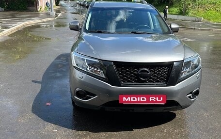 Nissan Pathfinder, 2014 год, 1 930 000 рублей, 11 фотография