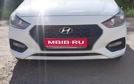 Hyundai Solaris II рестайлинг, 2019 год, 920 000 рублей, 4 фотография