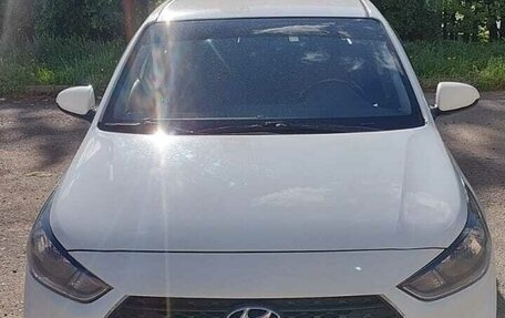 Hyundai Solaris II рестайлинг, 2019 год, 920 000 рублей, 5 фотография