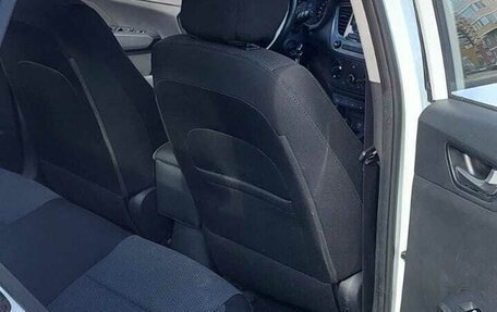 Hyundai Solaris II рестайлинг, 2019 год, 920 000 рублей, 18 фотография