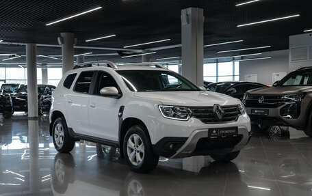 Renault Duster, 2022 год, 1 700 000 рублей, 2 фотография
