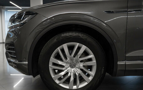 Volkswagen Touareg III, 2019 год, 5 890 000 рублей, 29 фотография