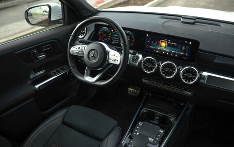 Mercedes-Benz GLB AMG, 2021 год, 4 935 000 рублей, 11 фотография