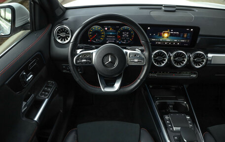 Mercedes-Benz GLB AMG, 2021 год, 4 935 000 рублей, 13 фотография