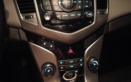 Chevrolet Cruze II, 2012 год, 800 000 рублей, 5 фотография