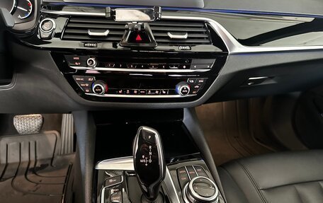 BMW 5 серия, 2017 год, 2 690 000 рублей, 10 фотография