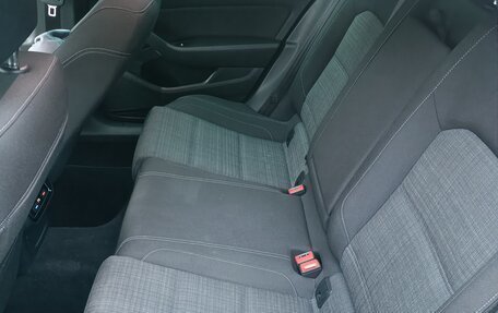 Volkswagen Passat B8 рестайлинг, 2020 год, 2 850 000 рублей, 15 фотография