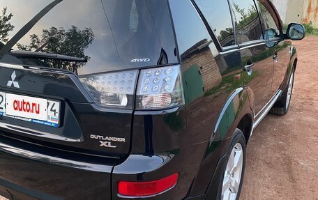 Mitsubishi Outlander III рестайлинг 3, 2007 год, 1 050 000 рублей, 4 фотография