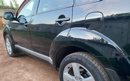 Mitsubishi Outlander III рестайлинг 3, 2007 год, 1 050 000 рублей, 11 фотография