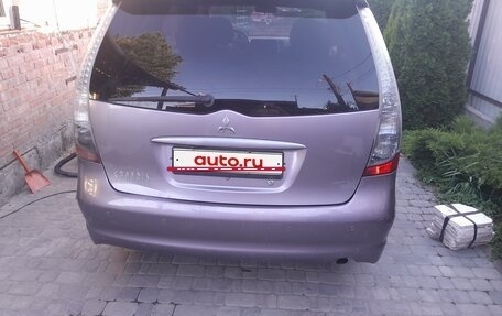 Mitsubishi Grandis, 2006 год, 800 000 рублей, 2 фотография