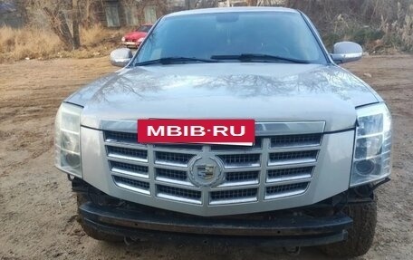 Cadillac Escalade III, 2007 год, 800 000 рублей, 18 фотография