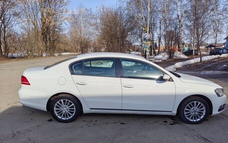 Volkswagen Passat B7, 2012 год, 1 045 000 рублей, 3 фотография