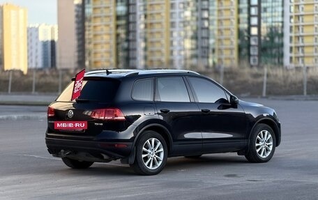 Volkswagen Touareg III, 2015 год, 1 950 000 рублей, 3 фотография