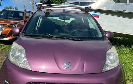 Peugeot 107 I рестайлинг, 2013 год, 380 000 рублей, 3 фотография