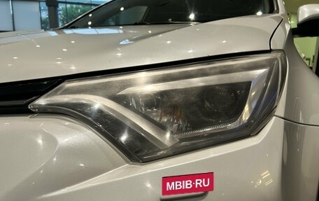 Toyota RAV4, 2018 год, 2 396 000 рублей, 21 фотография