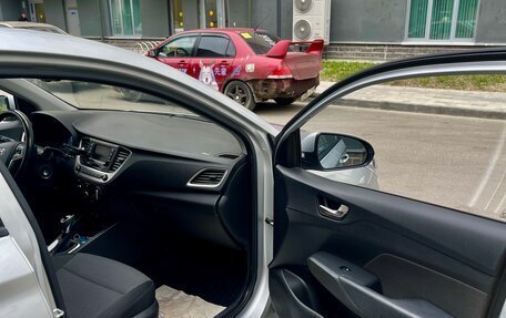 Hyundai Solaris II рестайлинг, 2017 год, 1 190 000 рублей, 10 фотография