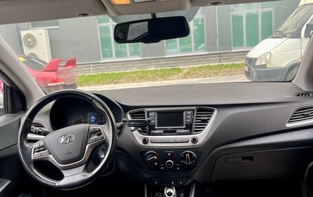 Hyundai Solaris II рестайлинг, 2017 год, 1 190 000 рублей, 15 фотография