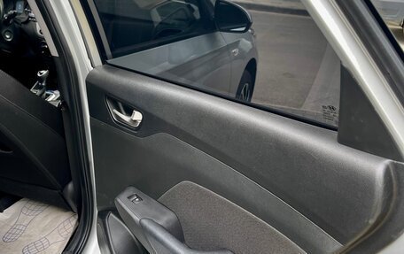 Hyundai Solaris II рестайлинг, 2017 год, 1 190 000 рублей, 13 фотография