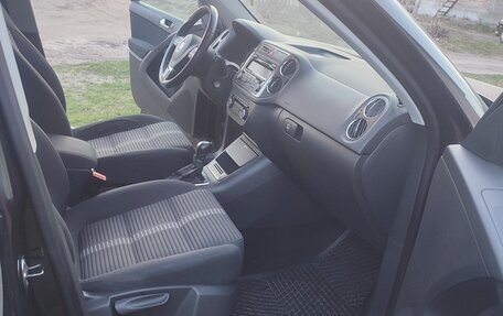 Volkswagen Tiguan I, 2011 год, 1 245 000 рублей, 22 фотография