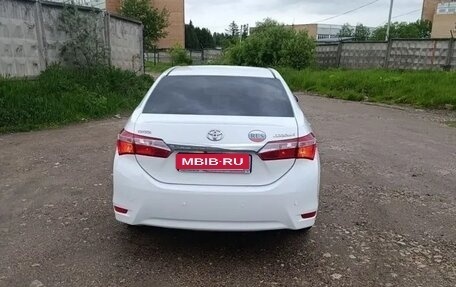 Toyota Corolla, 2015 год, 1 360 000 рублей, 5 фотография