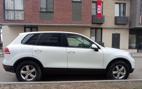 Volkswagen Touareg III, 2015 год, 1 699 000 рублей, 13 фотография