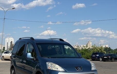 Peugeot Partner II рестайлинг 2, 2011 год, 590 000 рублей, 2 фотография