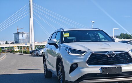 Toyota Highlander, 2026 год, 4 790 000 рублей, 3 фотография