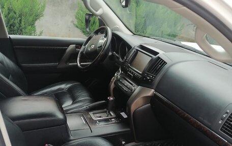 Toyota Land Cruiser 200, 2011 год, 3 700 000 рублей, 6 фотография