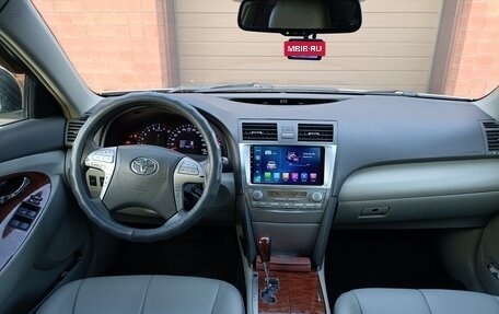 Toyota Camry, 2010 год, 1 600 000 рублей, 5 фотография