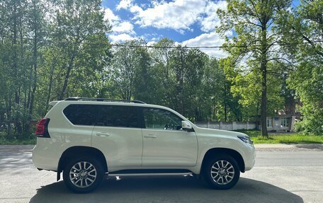 Toyota Land Cruiser Prado 150 рестайлинг 2, 2018 год, 4 500 000 рублей, 2 фотография