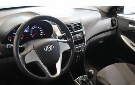 Hyundai Solaris II рестайлинг, 2013 год, 849 000 рублей, 6 фотография