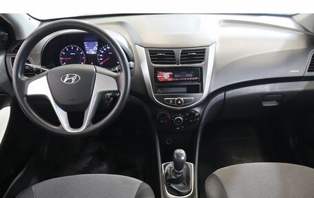 Hyundai Solaris II рестайлинг, 2013 год, 849 000 рублей, 9 фотография