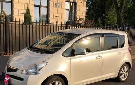 Toyota Ractis I, 2009 год, 950 000 рублей, 1 фотография