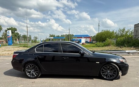 BMW 5 серия, 2005 год, 900 000 рублей, 8 фотография
