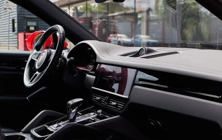 Porsche Cayenne III, 2019 год, 9 000 000 рублей, 26 фотография